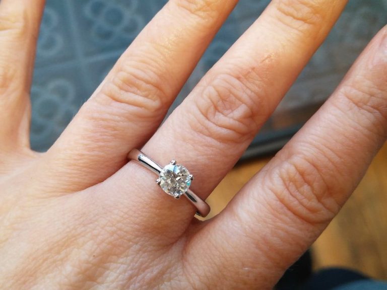 jewelry-engagement-diamond-rings